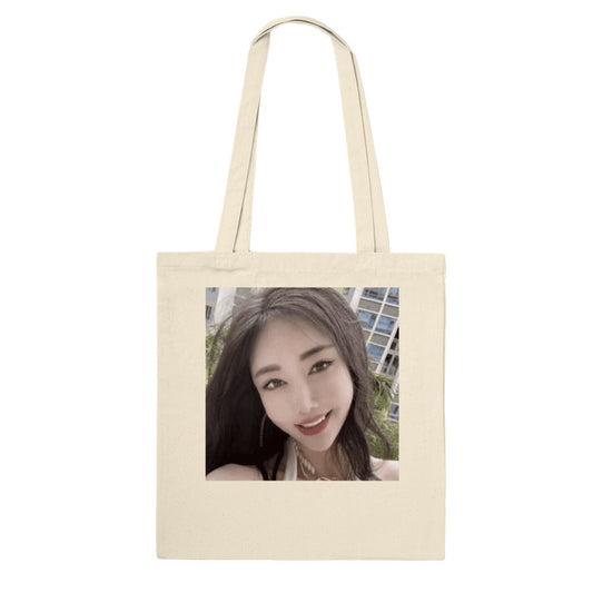 Jiafei's Fashionable Tote Bag - Select A Color