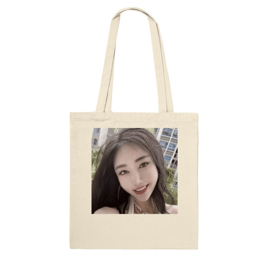 Jiafei's Fashionable Tote Bag - Without Writing